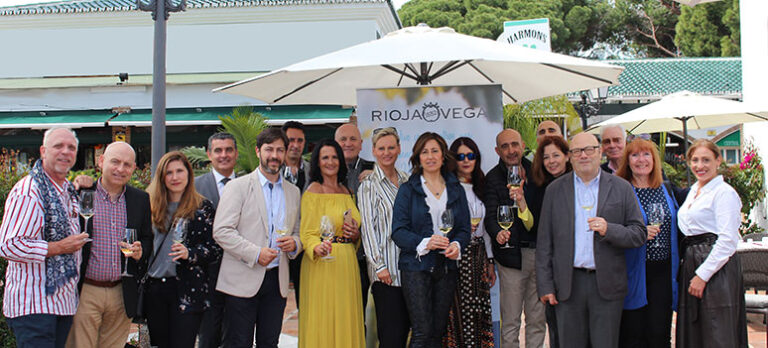 1c3405fa38f7356e8f8e698b5623b36d