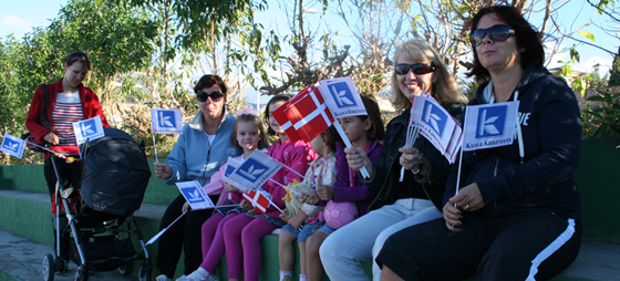Kaas & Kirkemanns fans på tribunen. Kaas & Kirkemanns fans på tribunen.