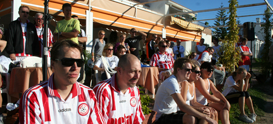 Publikum nød det dejlige efterårsvejr. Publikum nød det dejlige efterårsvejr.