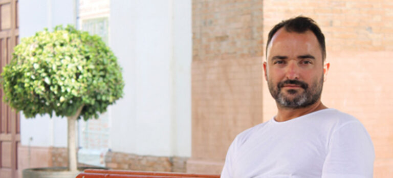 8ee95ae0ce9f6d80eba882a2e79fe670