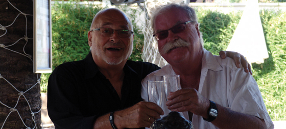 Peter Nissen fra Alarma Universal sammen med Morten M&oslash;ller, formand for Pe&ntilde;a de Dinamarca