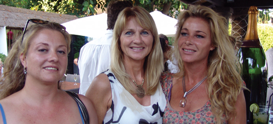 La Danesas Louise K. Pedersem, Zimzars Nomi Wilkens sammen med Angela Cervin fra Centro Belleza