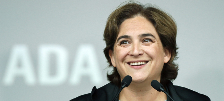 o-ADA-COLAU-facebook