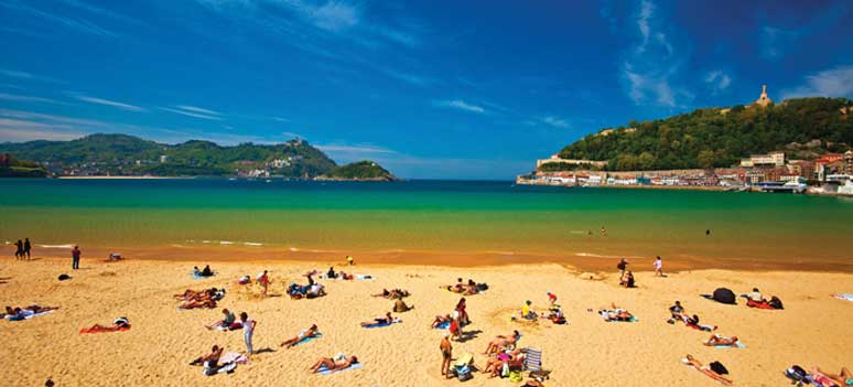 spa sanseb strand3 shutterstock 177011282