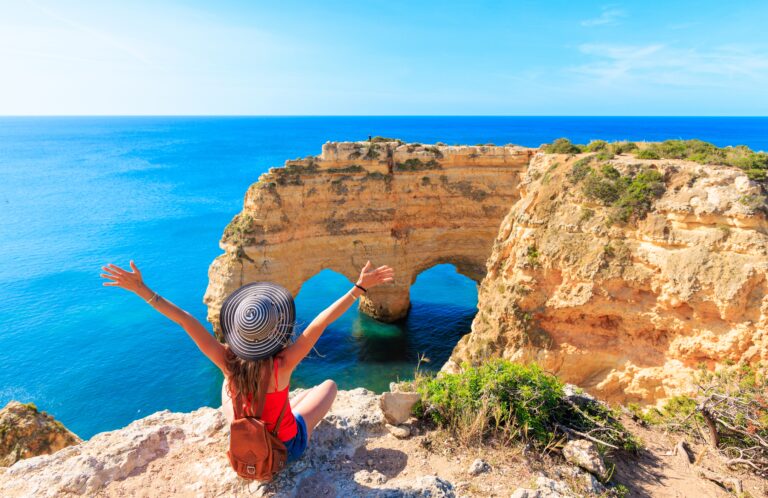 Tour,Tourism,In,Algarve-,Happy,Summer,Holiday,,Travel,In,Europe-