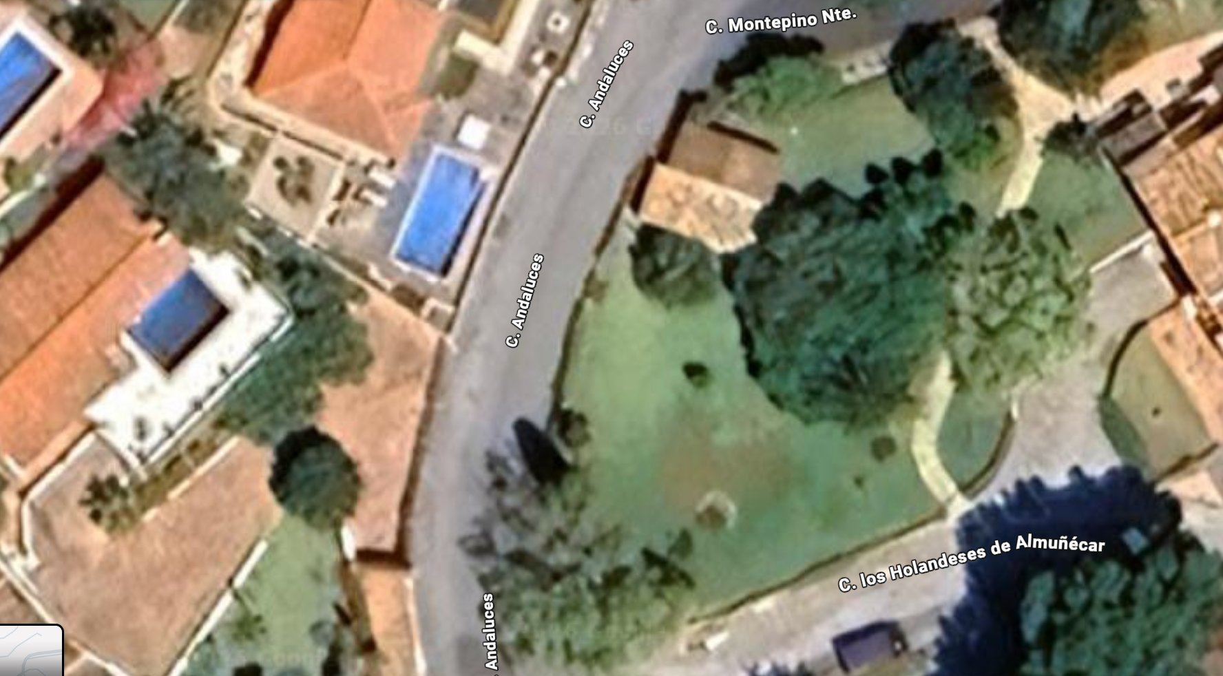 DEN DANSKE KIRKE ØST FOR MALAGA MARTS