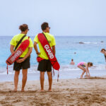 Marbellas strandsikkerhed styrkes med ID-armbånd