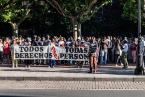 Ekstraordinær legalisering af indvandrere godkendt