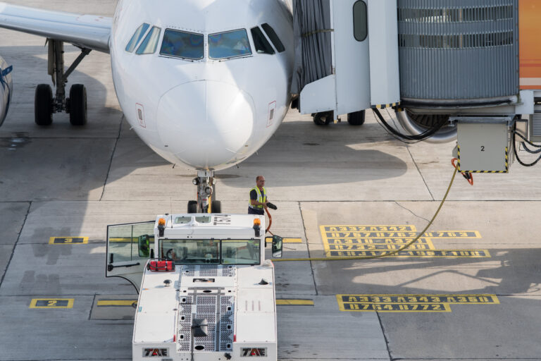 Udelukker aflysninger – opfordrer til billetkøb