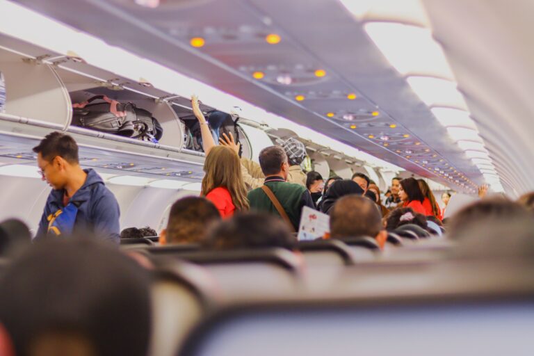 EU vil inkludere håndbagage i flybilletten