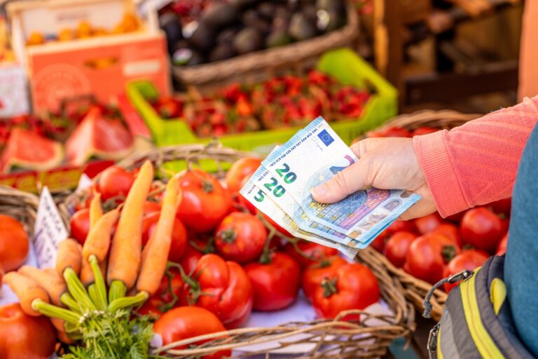 Inflationen ligger uændret på 3,2 %
